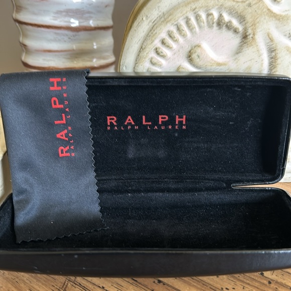 Ralph Lauren Hard Eyeglass Case - Picture 8 of 8